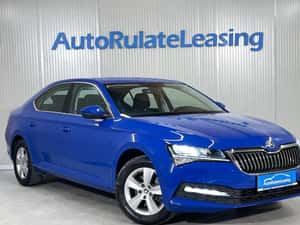Skoda Superb 2022, Automat, 66.195 km — miniatura 2