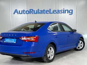 Skoda Superb 2022, Automat, 66.195 km — miniatura 3