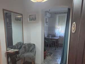 Apartament spatios, centru — miniatura 3