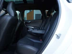 Volvo XC60 Automată 220 HP Diesel — miniatura 2