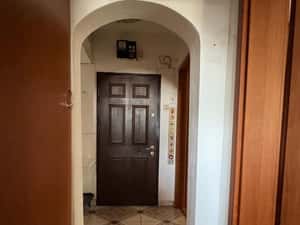 Apartamanet de 2 camere de inchiriat — miniatura 2