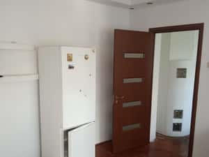 Închiriez apartament confort 2 zona Spiru Haret oraș Buzău — miniatura 5