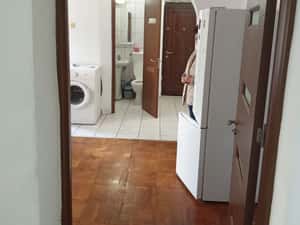 Închiriez apartament confort 2 zona Spiru Haret oraș Buzău — miniatura 6