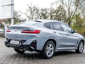 BMW X4 2022 SUV Second Hand - 75,900 km — miniatura 2