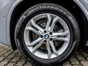 BMW X4 2022 SUV Second Hand - 75,900 km — miniatura 4