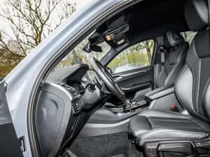 BMW X4 2022 SUV Second Hand - 75,900 km — miniatura 5