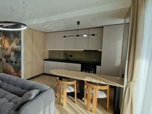 Apartament lux 80 mp utili 3 camere 2 bai si parcare subterana — miniatura 6