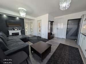 Apartament semidecomandat cu 3 camere, 68 mp utili, zona Stejarului
