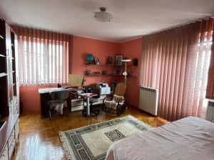 Vilă cu 6 camere, 5 băi, piscină, garaj, Strada Colinelor, Oradea. — miniatura 5