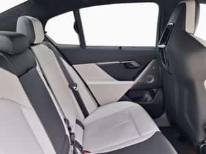 BMW M5 2025 - Hibrid, 727 cp, 4843 km — miniatura 5