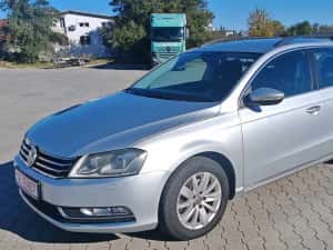 Passat B7, 2013-2,0 TDI-140 CP ;  CARTE SERVICE ; Xenon ; Distronic Plus ; Incalzire AUX, Navigatie, Climatronic, Carlig; — miniatura 9