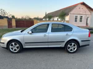 Skoda Octavia,1,6 benzina,euro 4 — miniatura 4