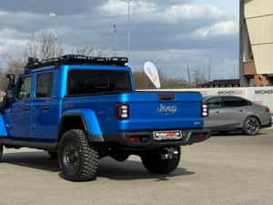 Jeep Gladiator Overland 3.0l V6 AT8 4x4 264 CP — miniatura 3