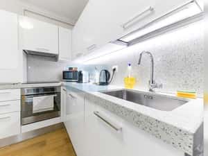 Comision 0%! 3 camere decomandate 80 mp, 2 bai, etaj 1, Central — miniatura 4