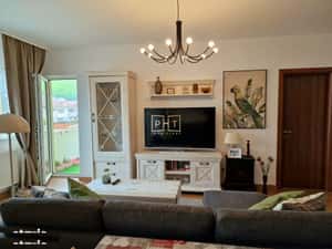 Apartament cu 2 camere de vanzare, 50 mp, zona Florilor! — miniatura 1