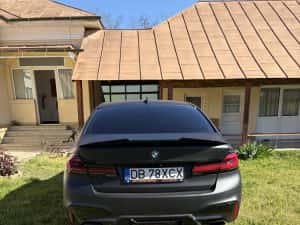 BMW Seria 5 540i G30 2018 — miniatura 5