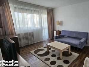 Apartament 2 camere Eroii Revolutiei decomandat mobilat parcare — miniatura 1