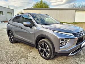 MITSUBISHI ECLIPSE CROSS 2021 - 203 cp - HIBRID - AUTOTURISM — miniatura 1