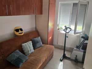Apartament 3 camere parter cu balcon din constructia blocului Circumvalatiunii Favorit amenajat — miniatura 5