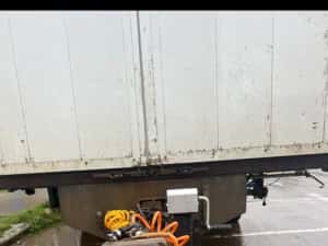 Picior sprijin remorca toata gama. Se poate trimite prin curier rapid — miniatura 7