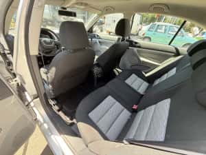 Skoda Octavia 1,6 TDI an 2009 — miniatura 4