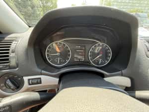Skoda Octavia 1,6 TDI an 2009 — miniatura 6