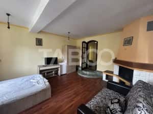 Casa de inchiriat 5 camere + curte ideala pentru muncitori — miniatura 8