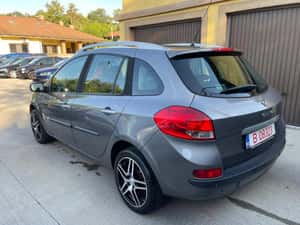 Renault Clio 1.6I 112CP - 4.699 EUR — miniatura 2