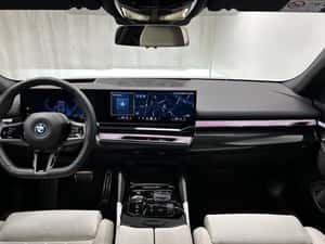 BMW 550 Hibrid Automată 2025 Second-hand — miniatura 5