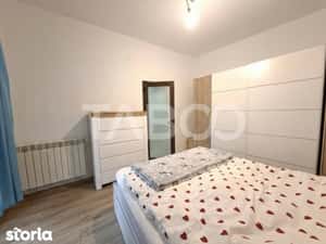 Apartament complet renovat 2 camere garaj acces auto Centru Istoric — miniatura 5