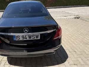 Mercedes-Benz E-Class E 300d Avantgarde — miniatura 6