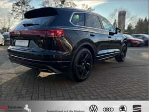 Volkswagen Touareg SUV 2014, 14.000 km, 76.492 EUR — miniatura 5