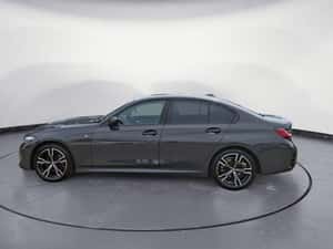 BMW 320 Berlină Diesel Automată - 26.290 km — miniatura 3