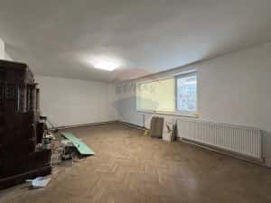 Casă duplex în centrul orasului, cu acces auto — miniatura 9