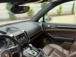 Porsche Cayenne 3.0 Diesel Facelift Panorama Keyless go/entry Chrono Soft-Close Faruri Full Led Bose Suspensie Interior Bi-Color Impecabil — miniatura 7