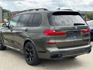 BMW X7 SUV second-hand de vânzare — miniatura 4