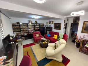 Apartament 3 camere 65 mp et.1 parcare subterană bloc nou Turnișor — miniatura 3