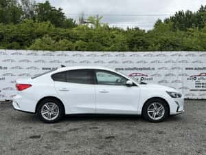 Ford Focus TREND Manuală 120 HP Diesel — miniatura 3