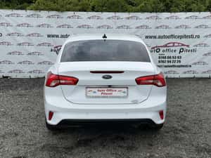 Ford Focus TREND Manuală 120 HP Diesel — miniatura 5