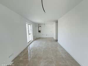 Oportunitate! Apartament finisat, 3 camere, bloc nou, parcare, etaj 1 — miniatura 1