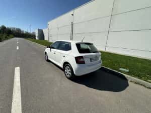 Skoda Fabia 2016 1.2 tsi — miniatura 3