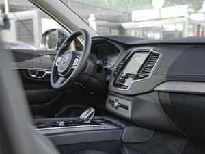 Volvo XC90 Plug-in hybrid T8 Recharge Inscription — miniatura 5