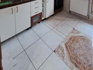 Proprietar, inchiriez apartament 2 cam Bd Saturn — miniatura 3