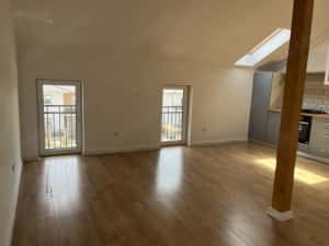 Oportunitate investitie imobiliara: etaj intreg cu 3 apartamente - Comision 0% — miniatura 9