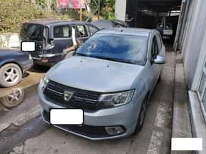 Dacia sandero avariat 109.000 km — miniatura 9