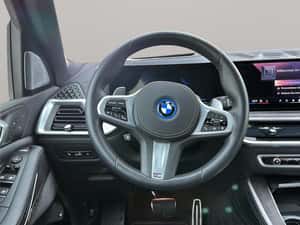 BMW X5 hibrid 2024, 11.084 km, automată, second-hand — miniatura 5
