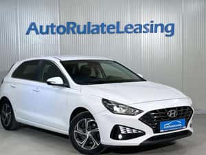 Hyundai i30 Hatchback 2022 - 87.942 km - 13.890 EUR — miniatura 2