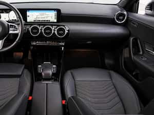 Mercedes-Benz A 180 Automată 136 HP Benzină — miniatura 2