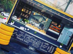 Rulota comerciala Fast Food / Food Truck de inchiriat — miniatura 2