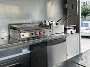 Rulota comerciala Fast Food / Food Truck de inchiriat — miniatura 5